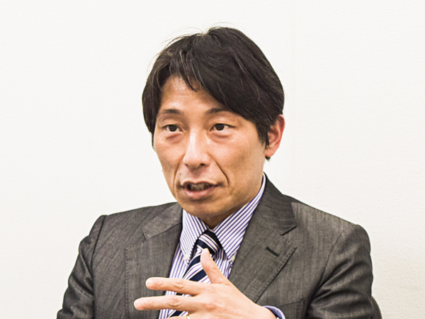 ライティングソリューション事業本部 海外営業部長の二瓶賢太郎氏