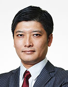 香月 義嗣 氏